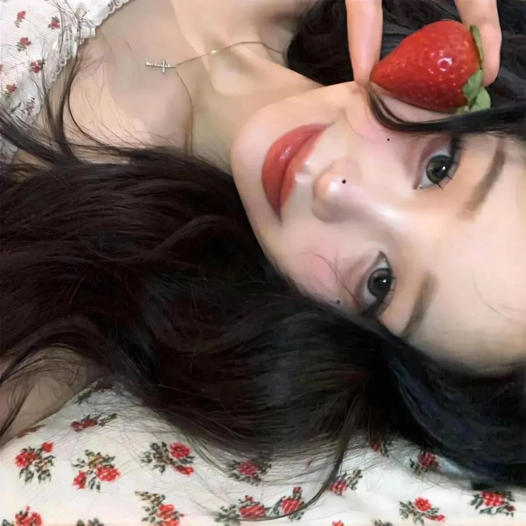 绿茵场外